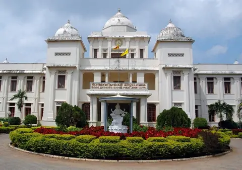 Colonial Inn — фото 1