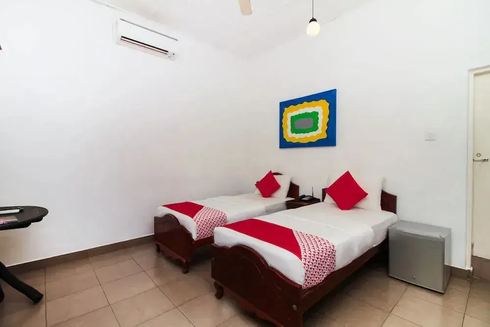 Коломбо: Oyo 228 Sea View Hotel