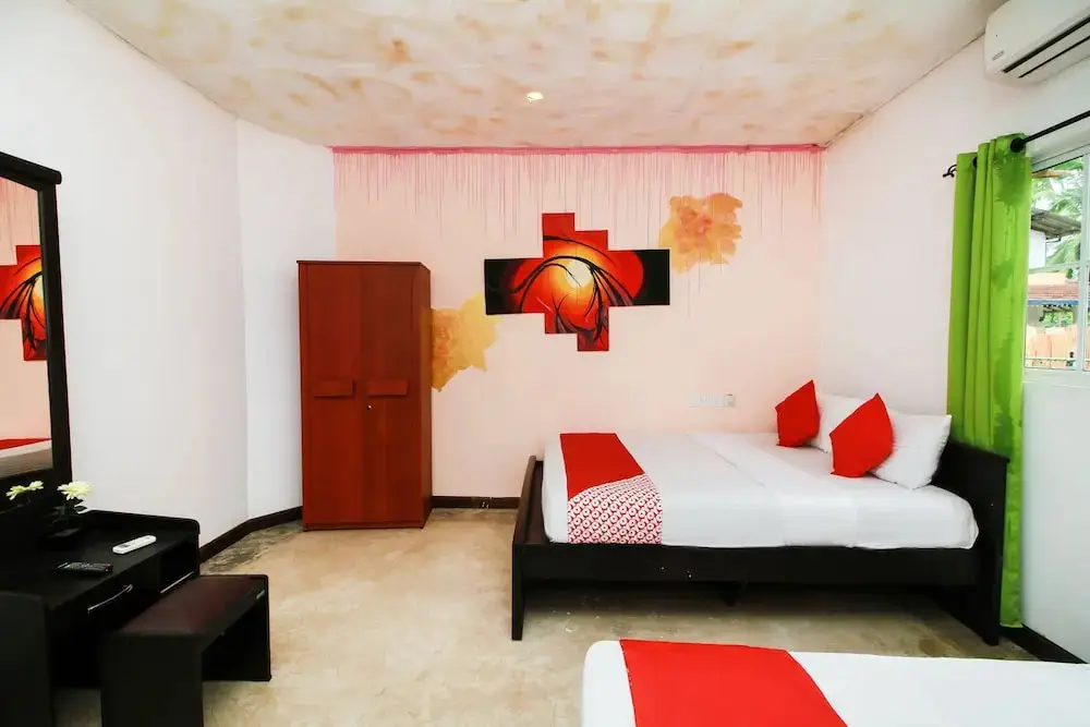 Катунаяке: OYO 242 Dhanamuthu Hotel And Banquets