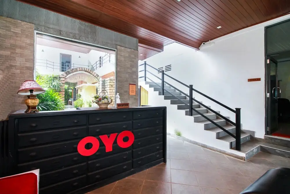 Катунаяке: OYO 242 Dhanamuthu Hotel And Banquets