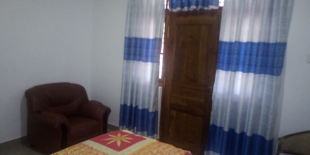 Полоннарува: Senuri Home stay