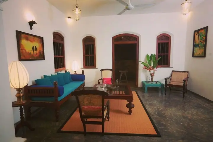 Тальпе: The Ginger House