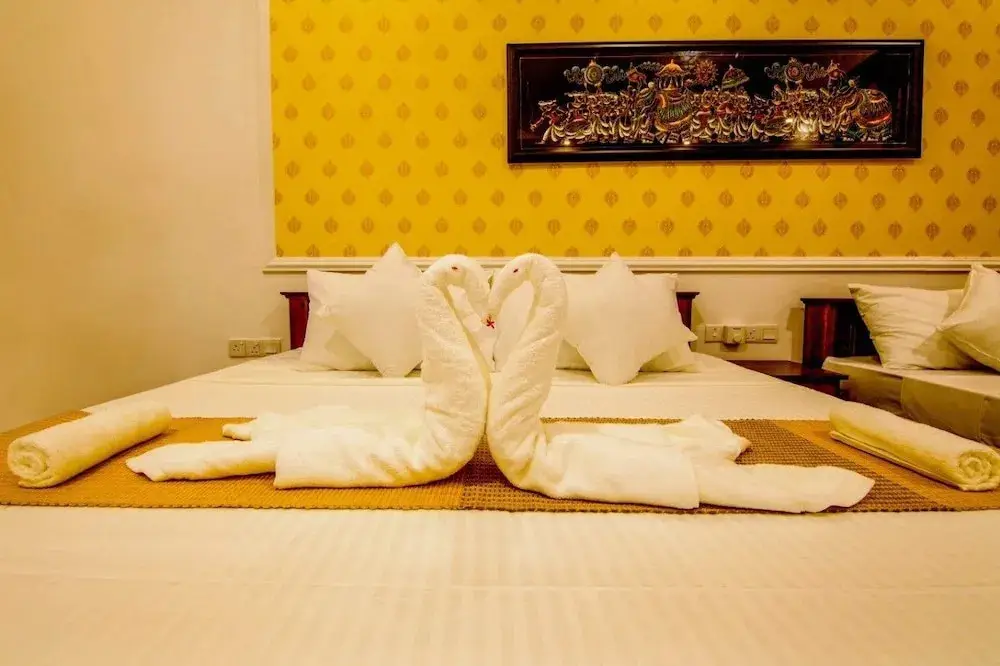 Канди: Oriient Regency