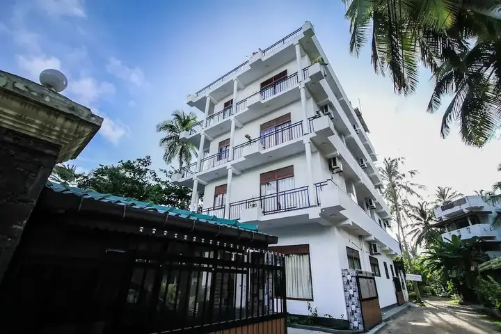Унаватуна: OYO 295 Sea View Hotel 02