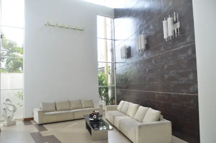 Келания: Atrium Leisure