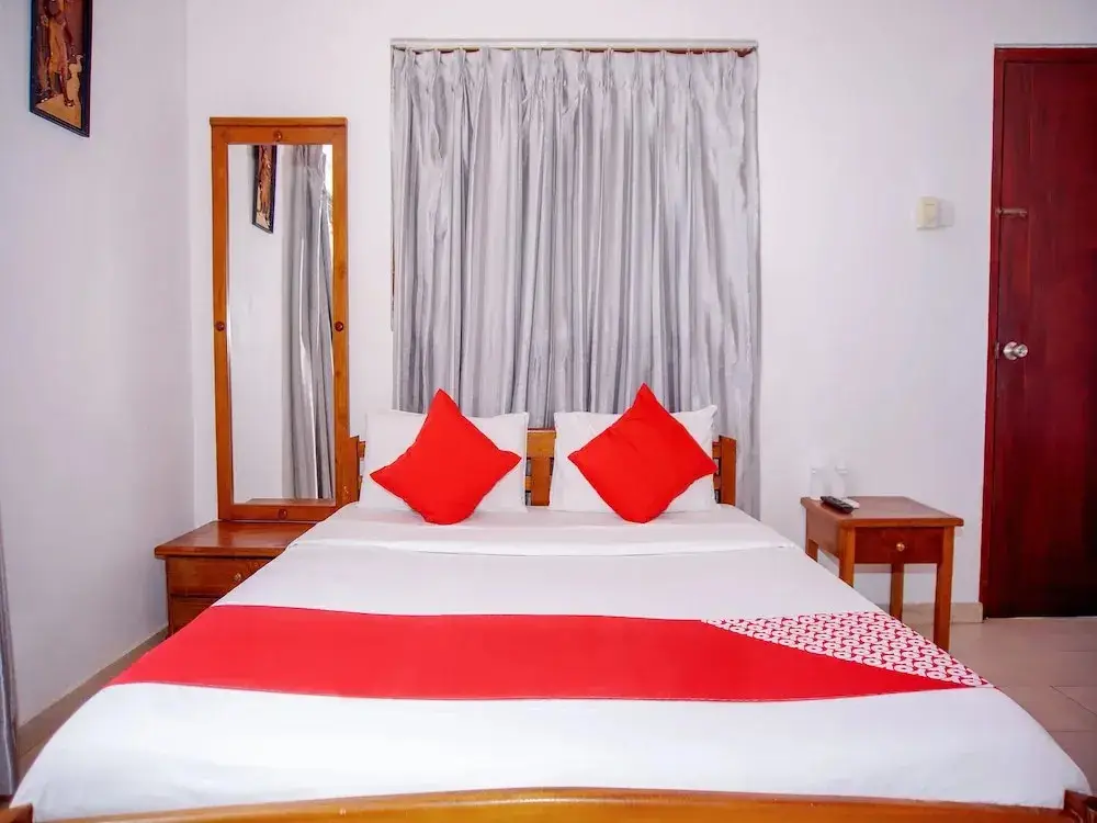 Галле: Oyo 246 Roy Villa Beach Hotel