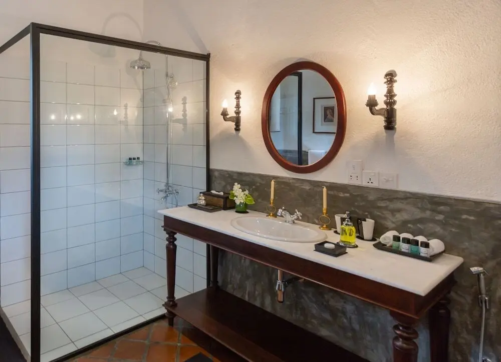 Индурува: Nyne Hotels - Leela Walauwwa, Induruwa