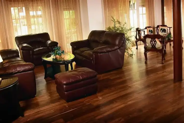 Канди: Yoho Deer Hills Rest