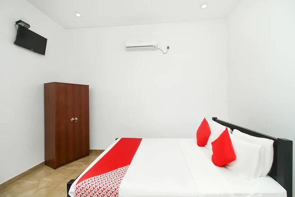 Калутара: Hotel water nest