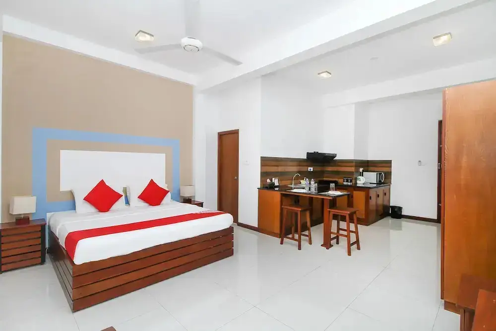 Гора Lavinia: Oyo 387 Iddamal Apartments
