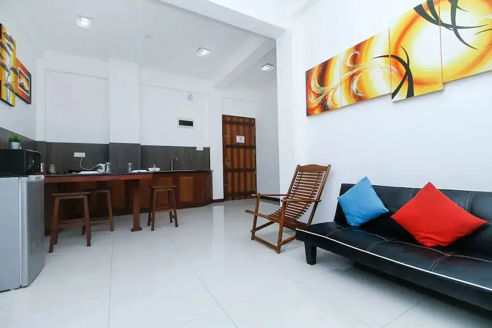Гора Lavinia: Oyo 387 Iddamal Apartments
