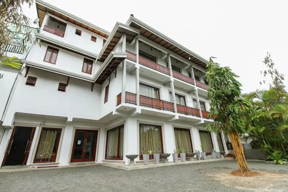 Балапития: Oyo 371 River Palace Hotel