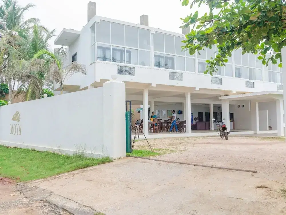 Вайккал: Oyo 406 Moya Hotel & Beach Resort