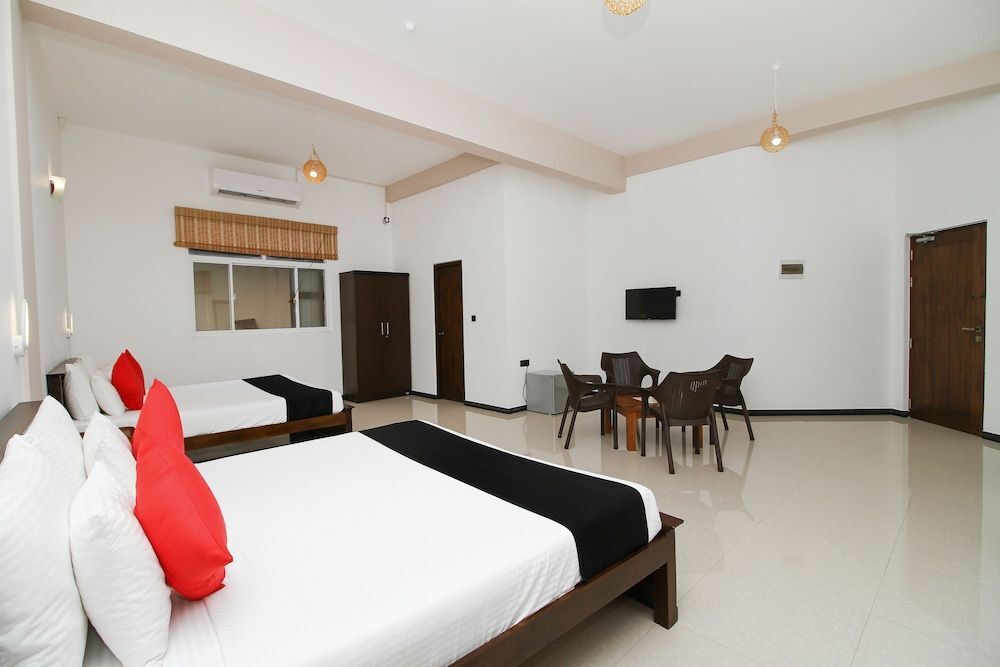 Негомбо: Capital O 311 Grace Beach Resort