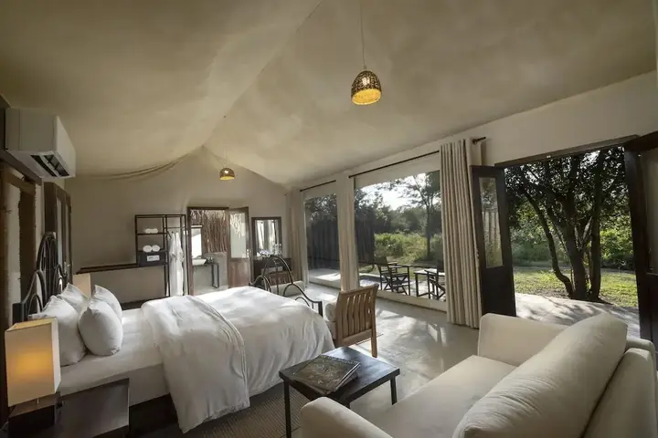 Тиссамахарама: Ceylon Wild Safaris Yala