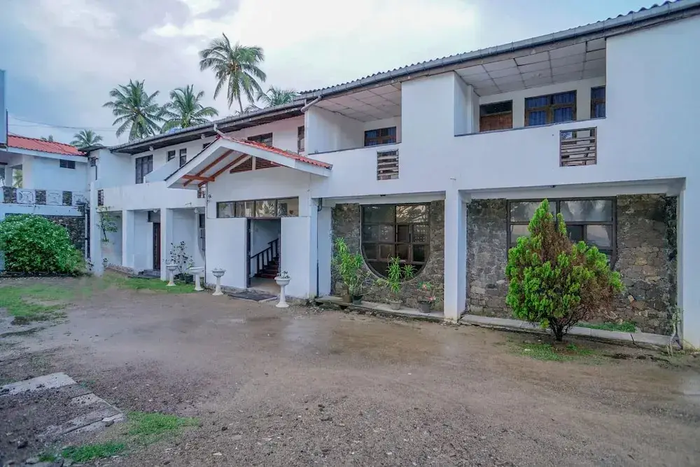 Унаватуна: Oyo 384 Dilena Beach Resort
