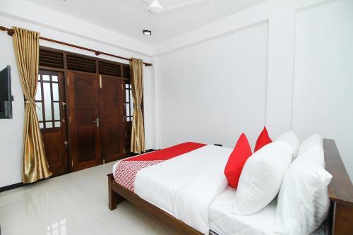 Амбалангода: OYO 407 Royal Rich Villa