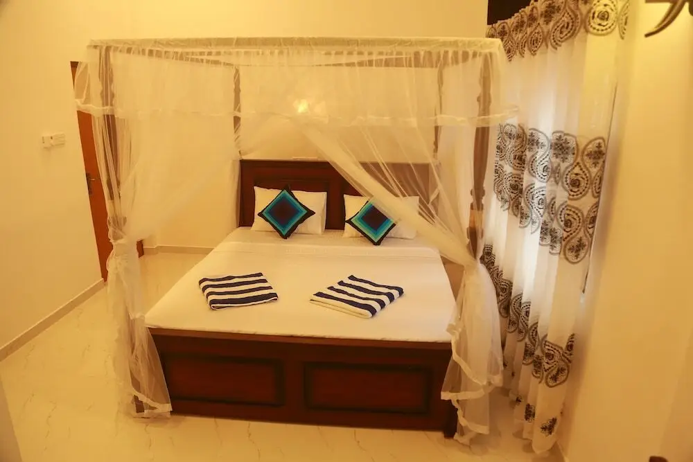 Диквелла: Mamas Palace Hiriketiya
