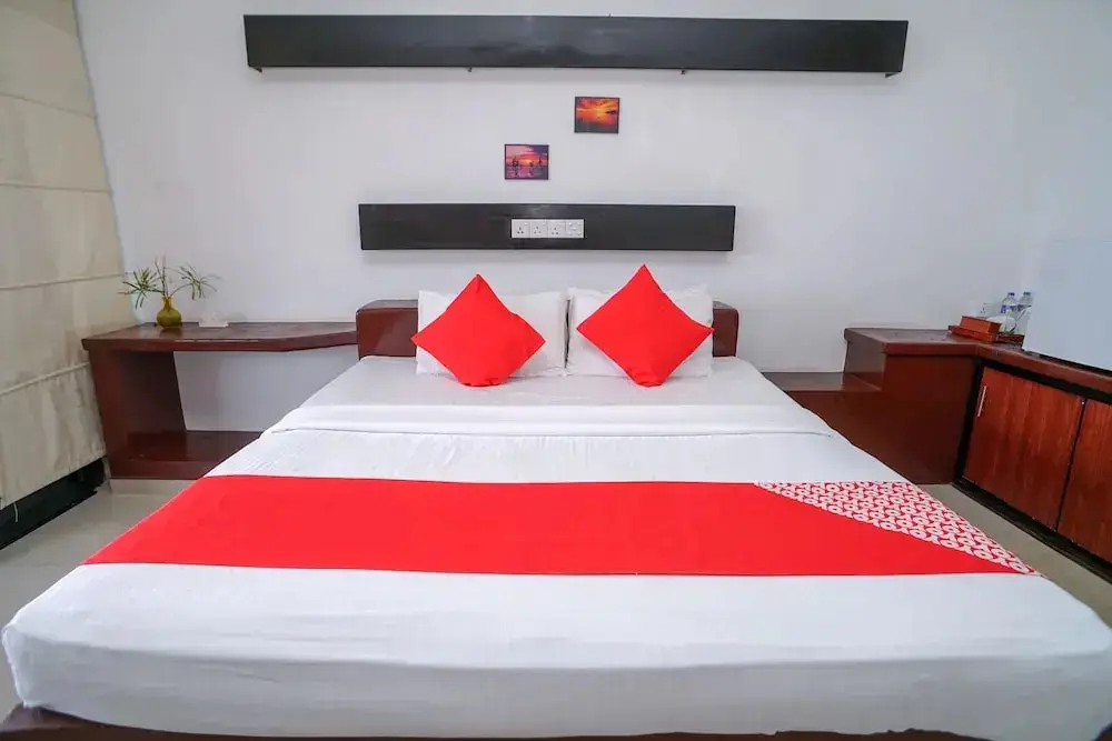 Галле: OYO 427 Sahana Beach