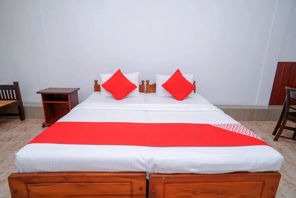 Галле: OYO 427 Sahana Beach