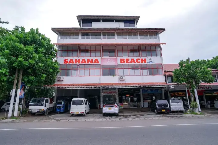 Галле: OYO 427 Sahana Beach