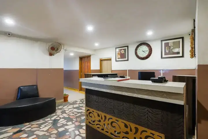 Канди: OYO 438 Sarala Residence Hotel
