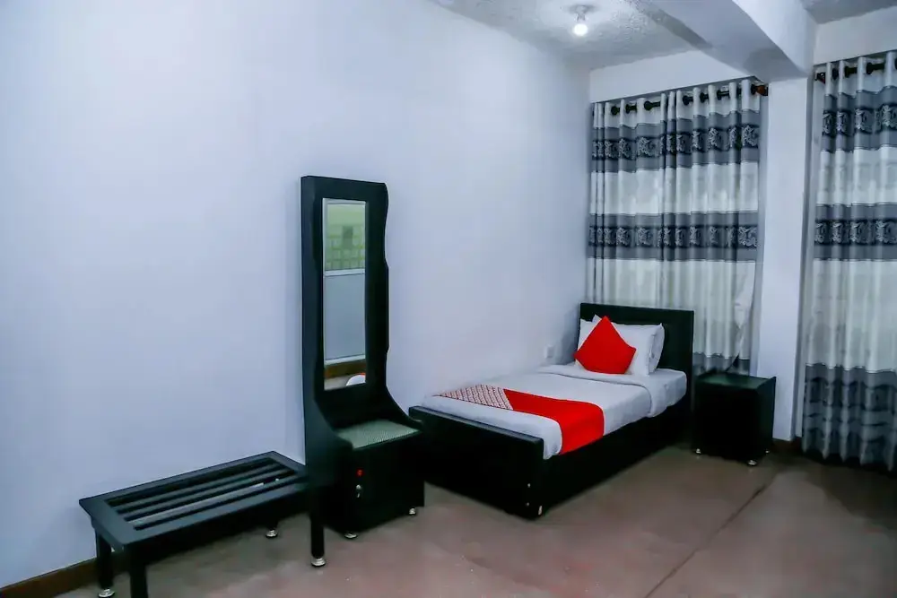Нувара-Элия: OYO 444 City Inn