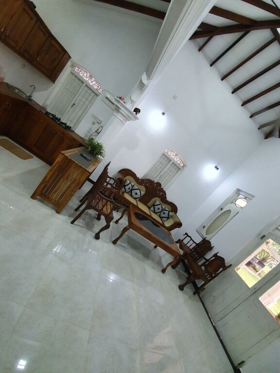 Негомбо: NilaRU Villa