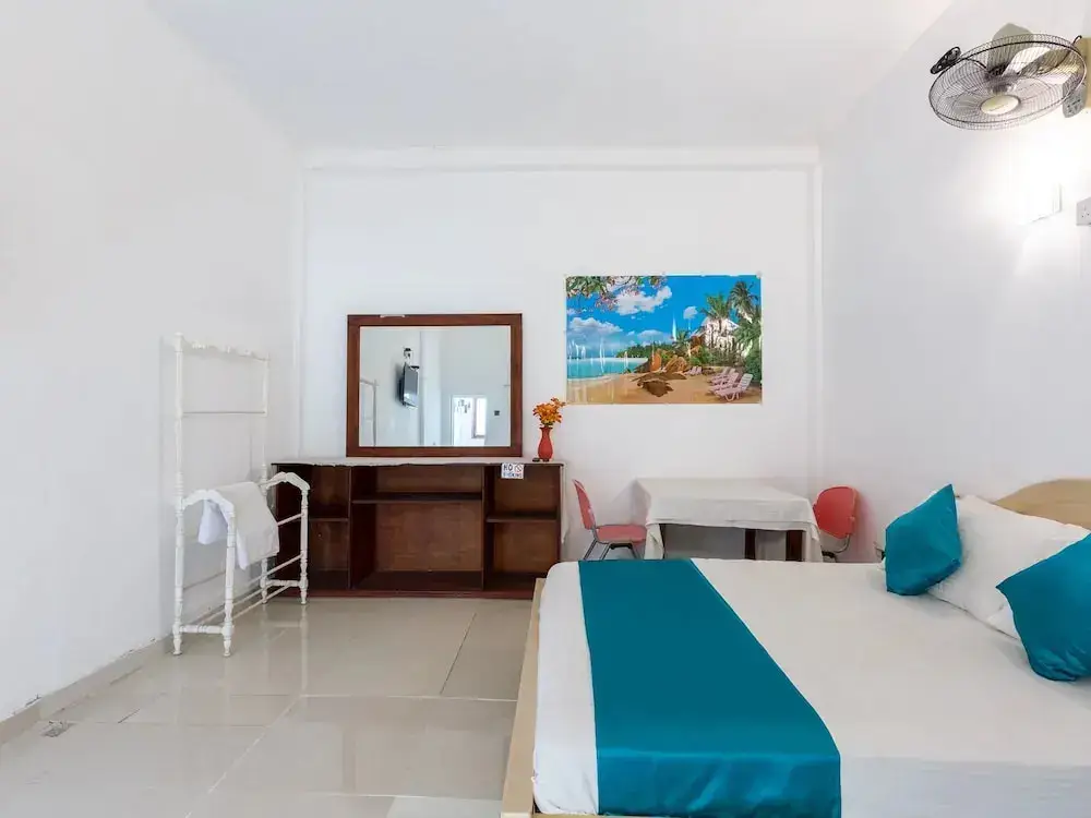 Моратува: Yoho A4 Holiday Inn