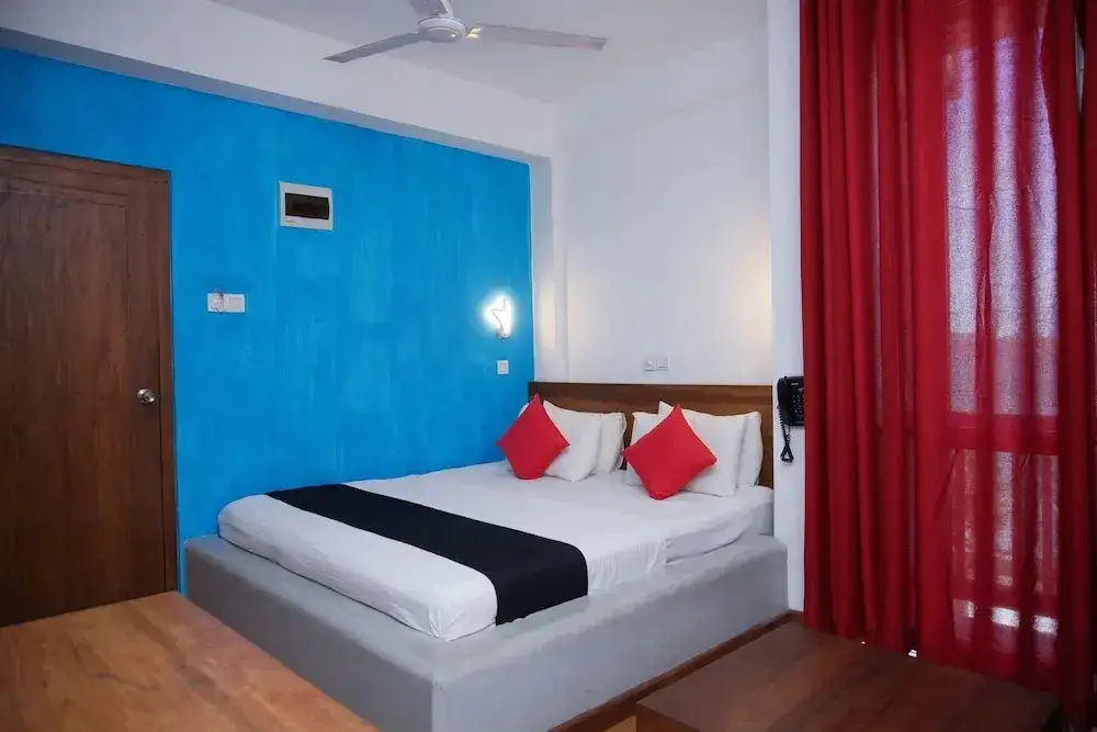 Галле: Capital O 398 Hotel Sea Line