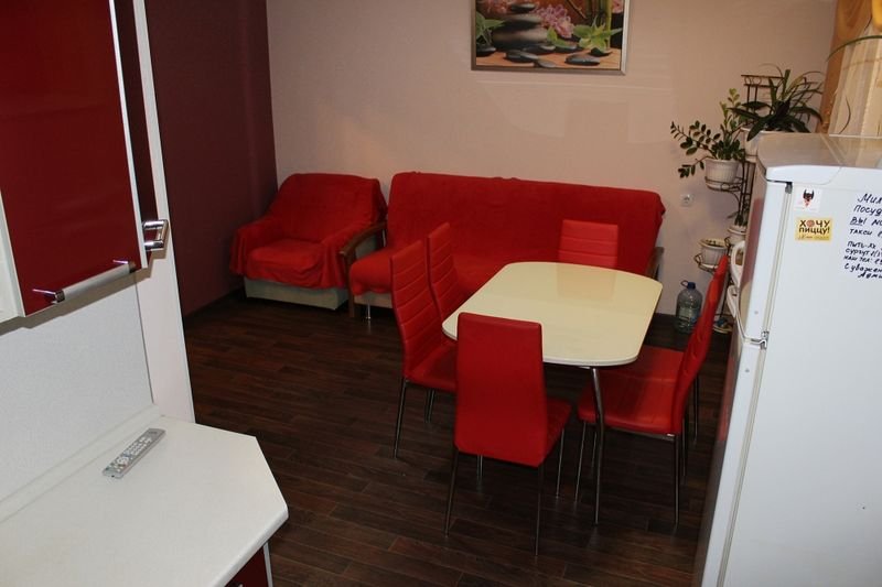 Нефтеюганск: Alatyr Nefteyugansk, neighborhood 8 a, 42
