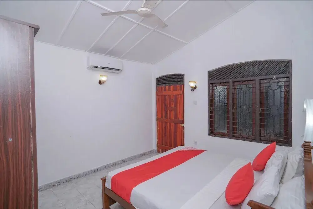 Унаватуна: OYO 306 Sonri Villa sea View