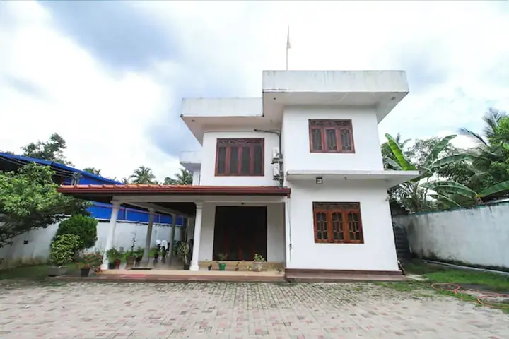 Негомбо: OYO 370 Hotel Damas Kadawatha