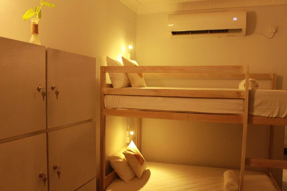 Коломбо: Layover BnB