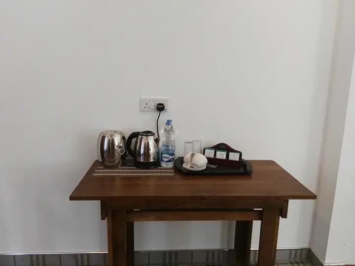 Негомбо: Hotel Akashayaam