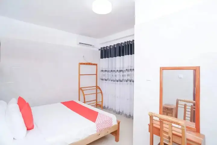 Хиккадува: Hotel Cranberry