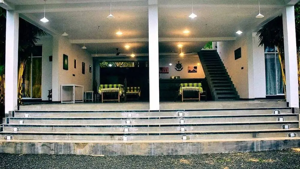 Унаватуна: Hotel Aram