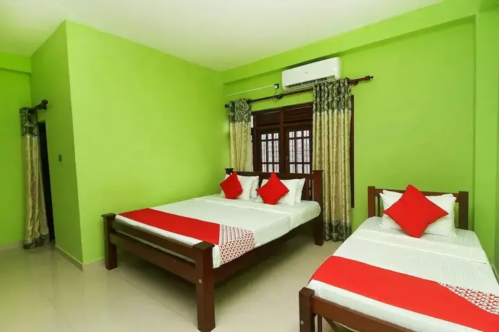 Хиккадува: Oyo 519 Sananda Hotel