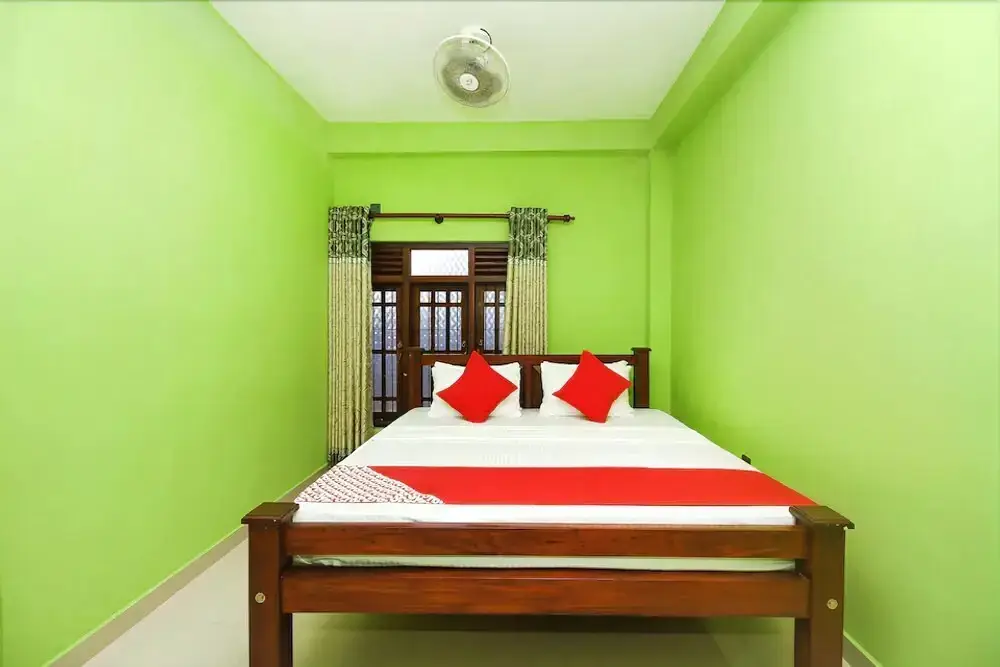 Хиккадува: Oyo 519 Sananda Hotel