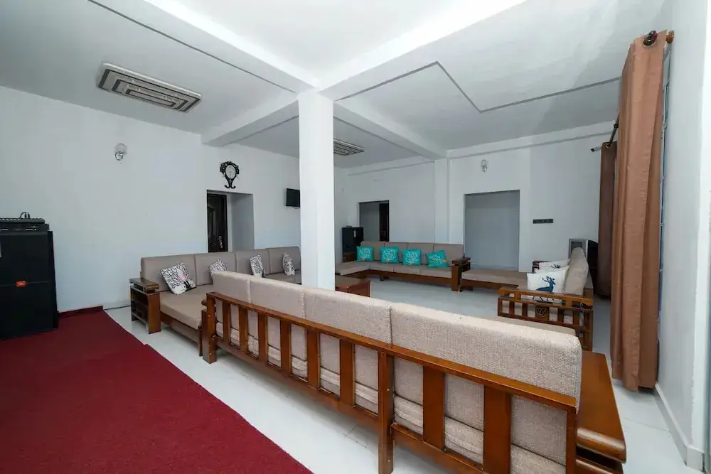 Нувара-Элия: OYO 575 White Rose Residence