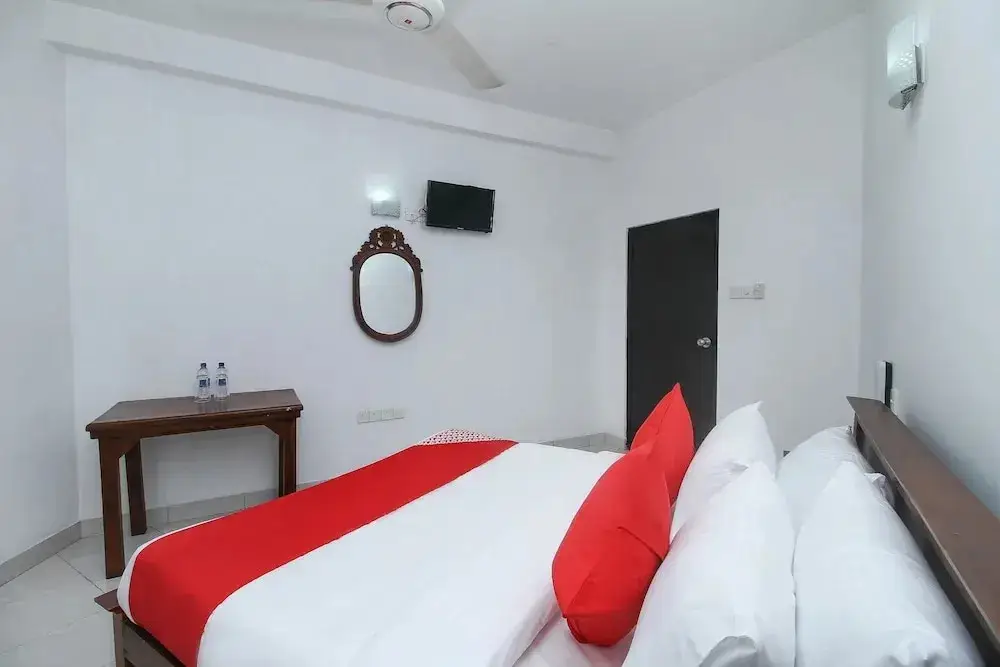 Негомбо: OYO 538 Sandamali Transit Hotel