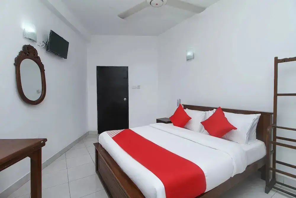 Негомбо: OYO 538 Sandamali Transit Hotel