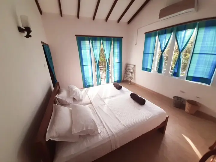 Амбалангода: Dollyz Home