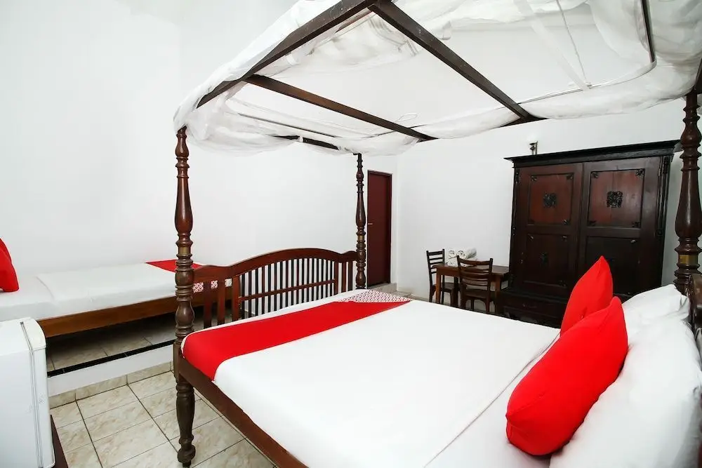 Негомбо: OYO 347 Hotel Empryean