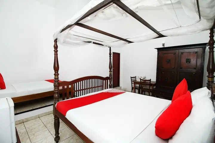 Негомбо: OYO 347 Hotel Empryean