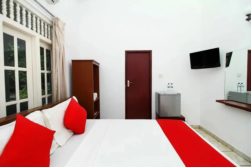 Негомбо: OYO 347 Hotel Empryean