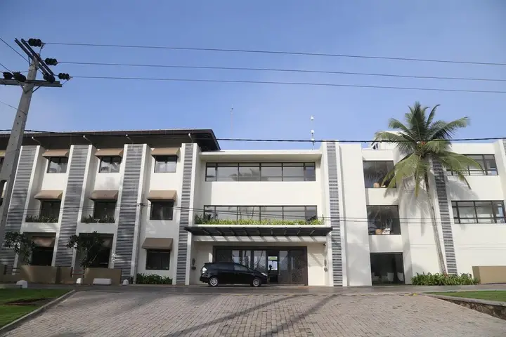 Ваттала: Reefs Edge Hotel