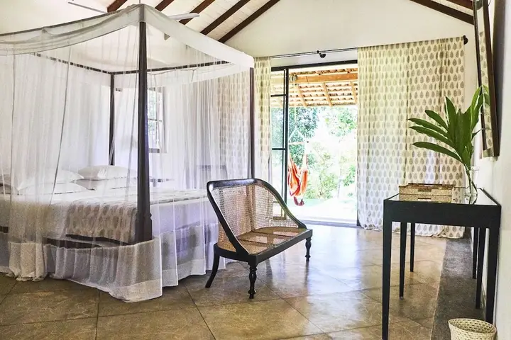 Ахангама: Samadara Estate, Midigama