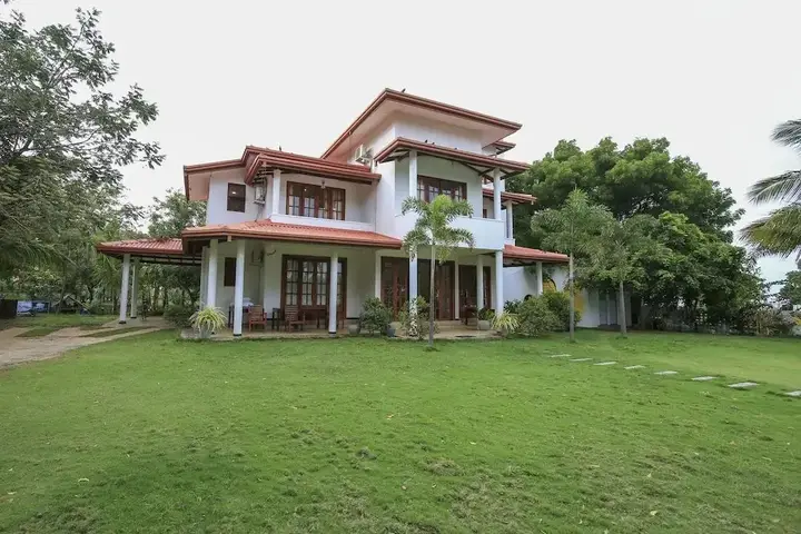 Нилавели: OYO 389 Bay Beach Hotel