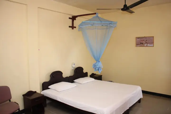 Негомбо: Sana's Beach Guesthouse and Restaurant